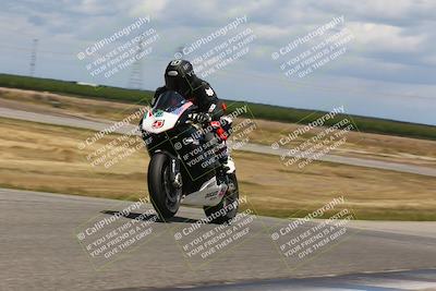 media/Apr-26-2024-TrackDaz (Fri) [[c4b677d280]]/B Group/120pm (Wheelie Bump)/